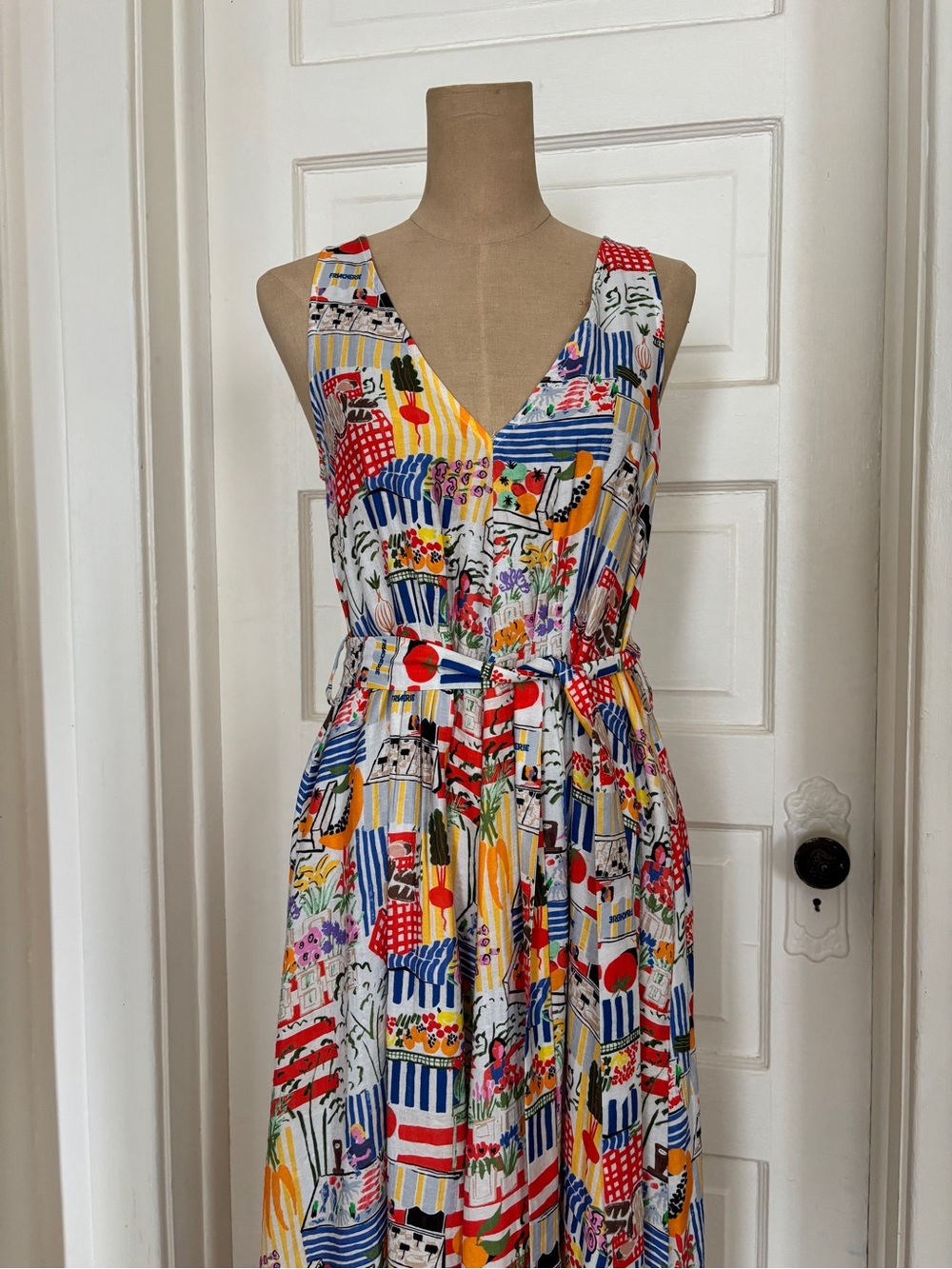 FRNCH Sleeveless V-Neck Midi Dress in Multicolor Print